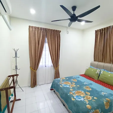 Rinting Corner Islamic Homestay, Pasir Gudang Masai Exterior photo