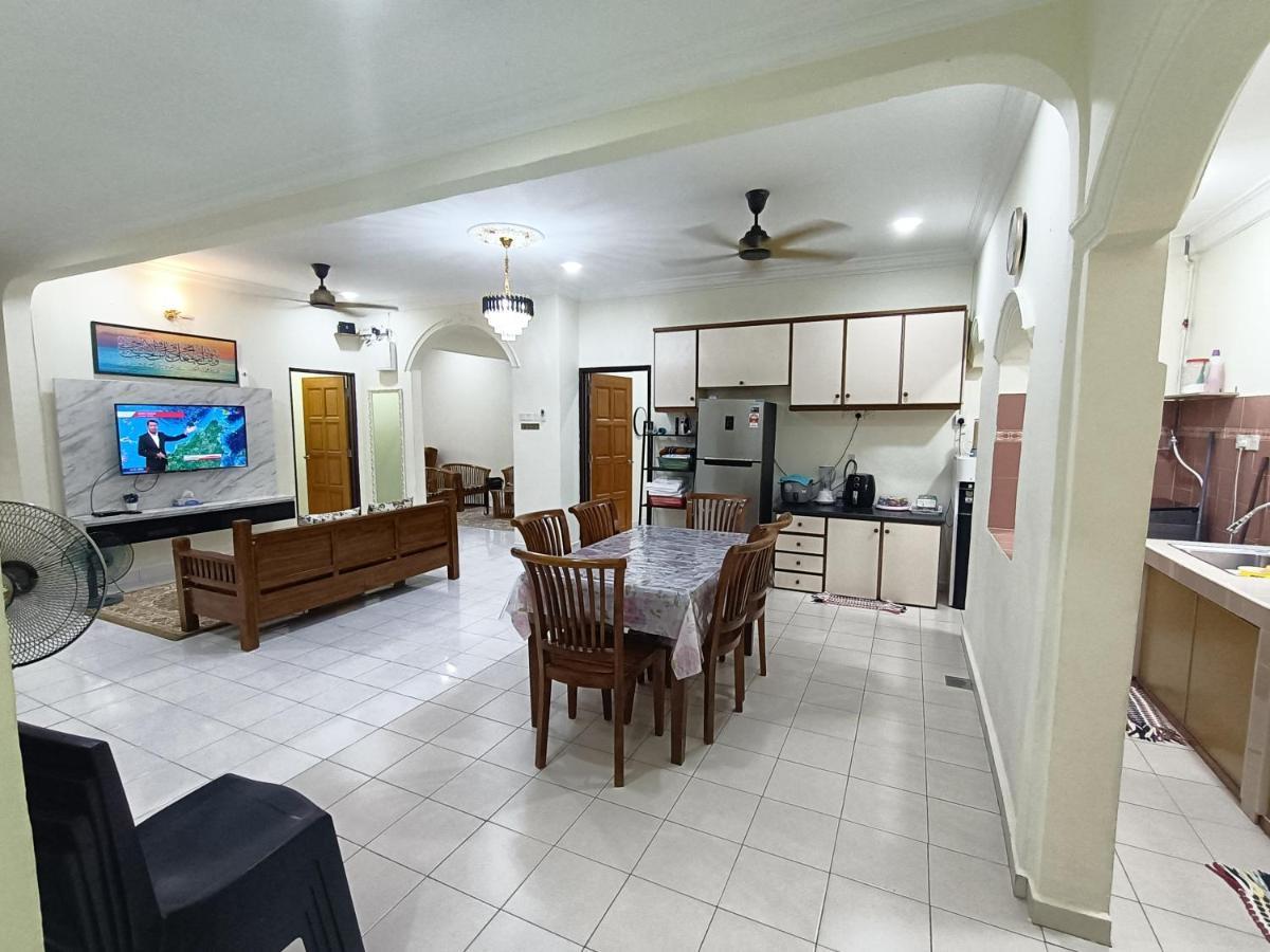 Rinting Corner Islamic Homestay, Pasir Gudang *