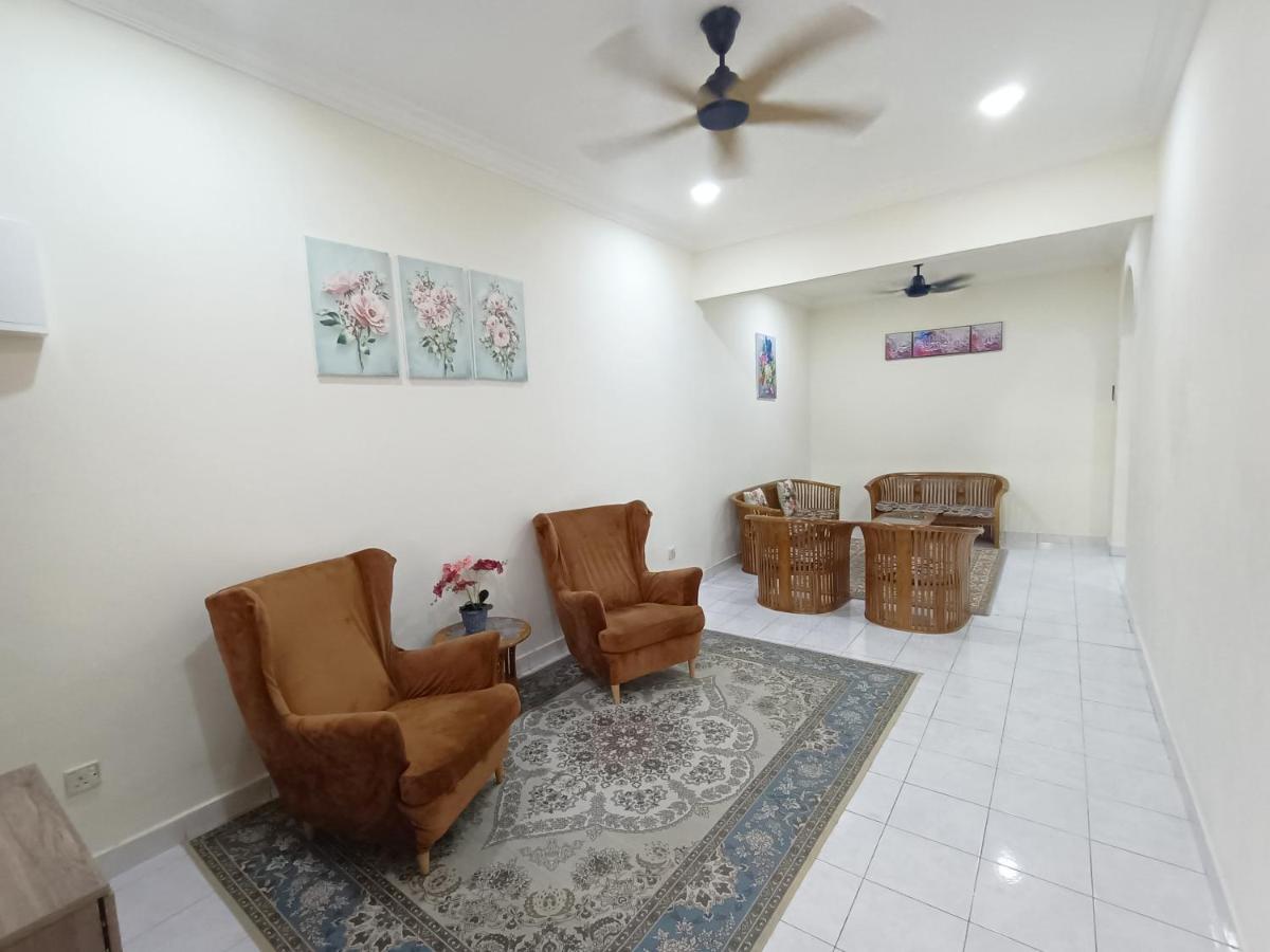 Holiday home Rinting Corner Islamic Homestay, Pasir Gudang Masai